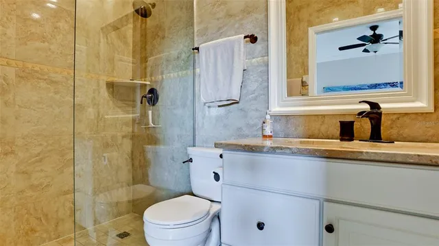 $750,000 | 6005 Gulf Drive, Unit 219, Holmes Beach, FL 34217