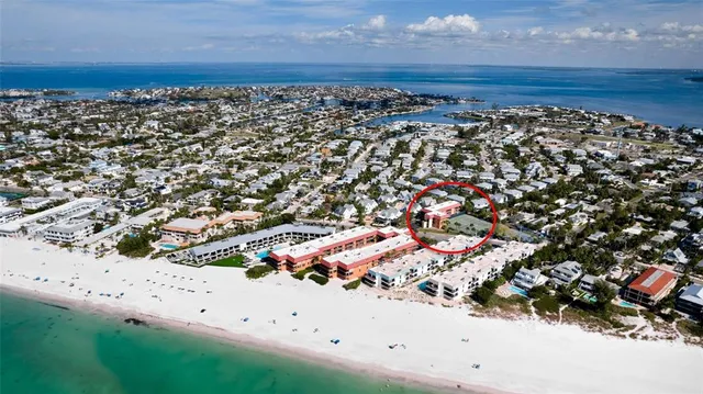 $750,000 | 6005 Gulf Drive, Unit 219, Holmes Beach, FL 34217