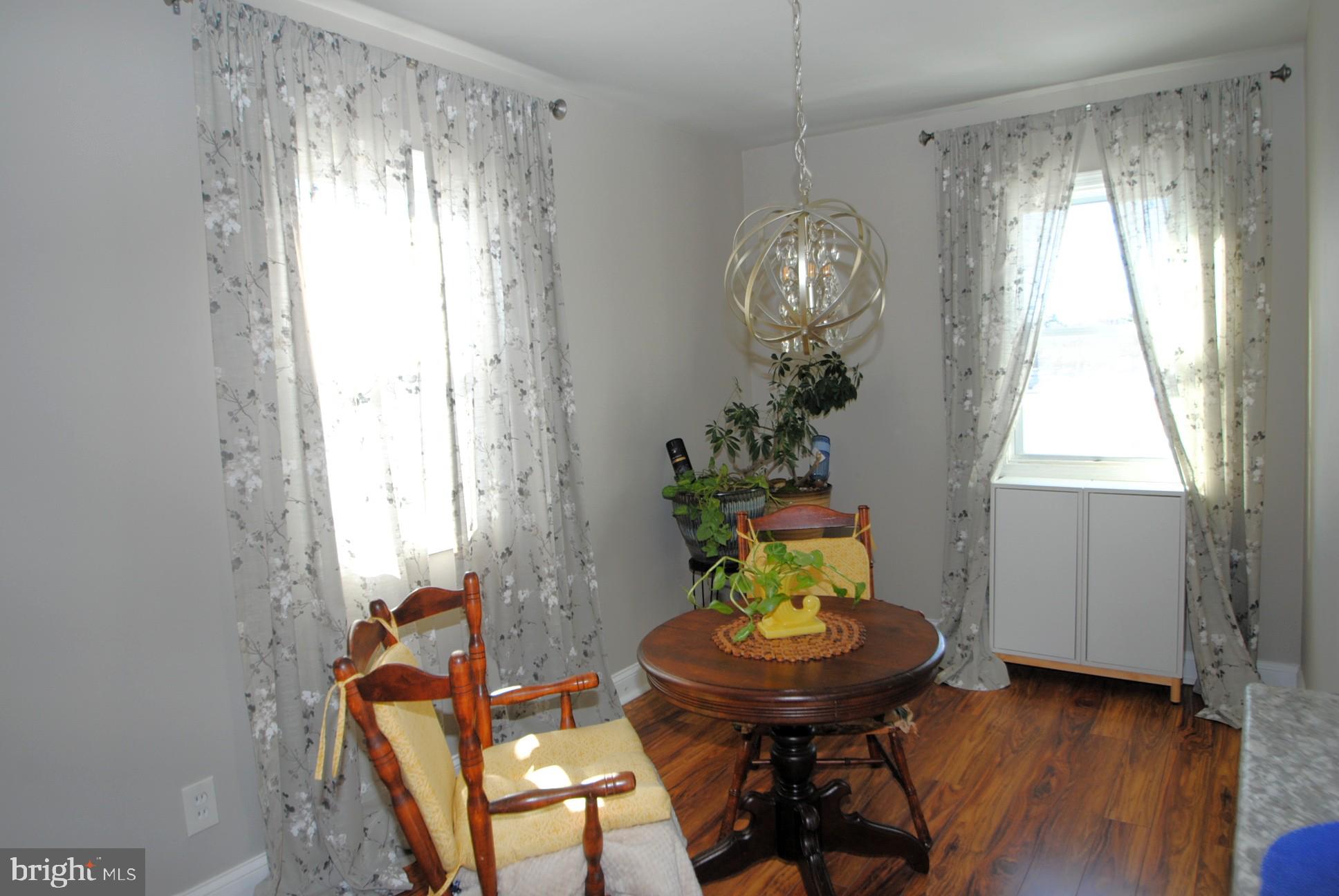400 West Holly Oak Road Wilmington, DE 19809 - Photo 17 of 60 Dining room