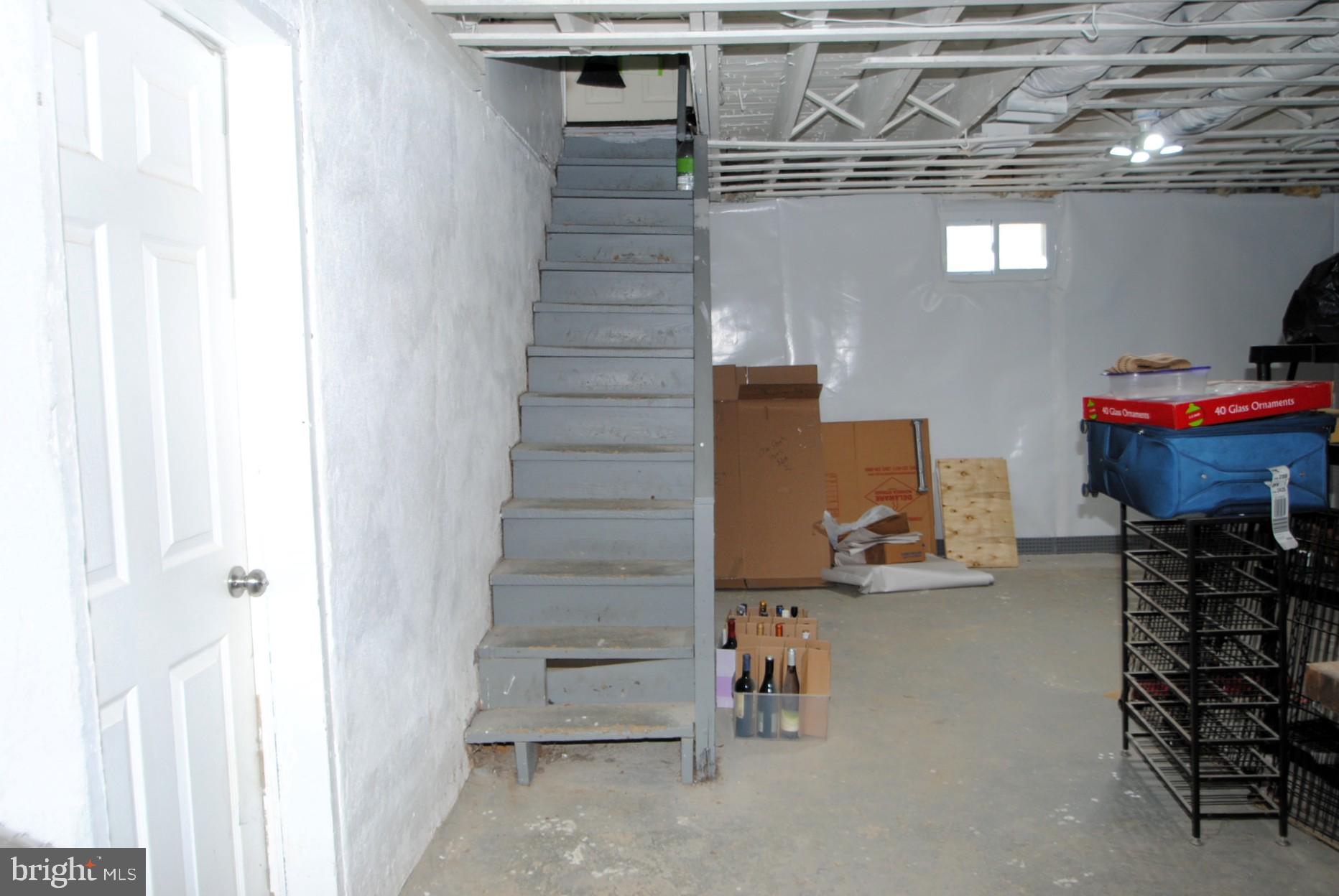 400 West Holly Oak Road Wilmington, DE 19809 - Photo 47 of 60 Steps to unfinished basement