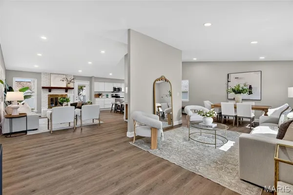 $550,000 | 847 Palm Bay Drive, Ellisville, MO 63021