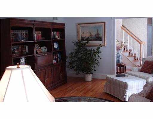 36 Wicklow Road Westerly, RI 02891 - Photo 6 of 12 Den/Family/Great Room.