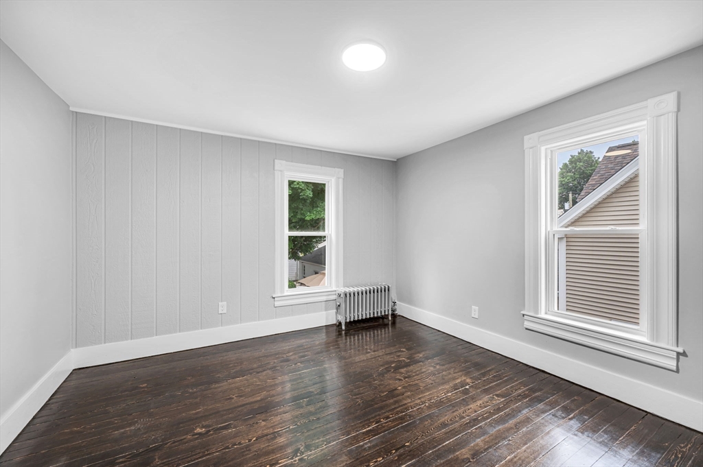15 Myrtle Avenue Holyoke, MA 01040 - Photo 23 of 42