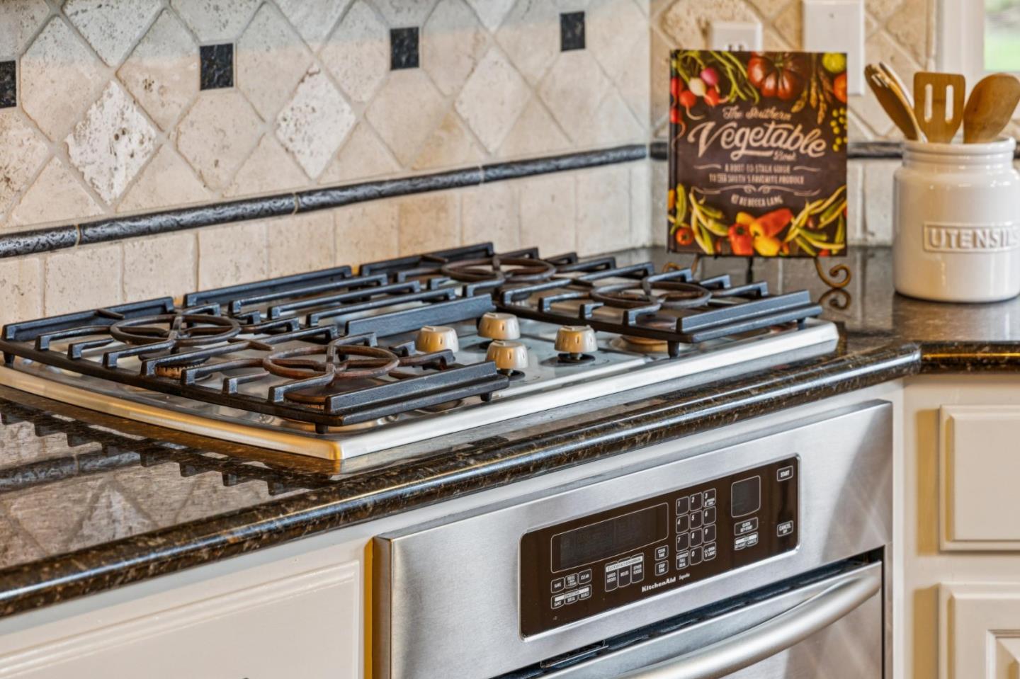 7000 Diablo Hills Road Tres Pinos, CA 95075 - Photo 18 of 47