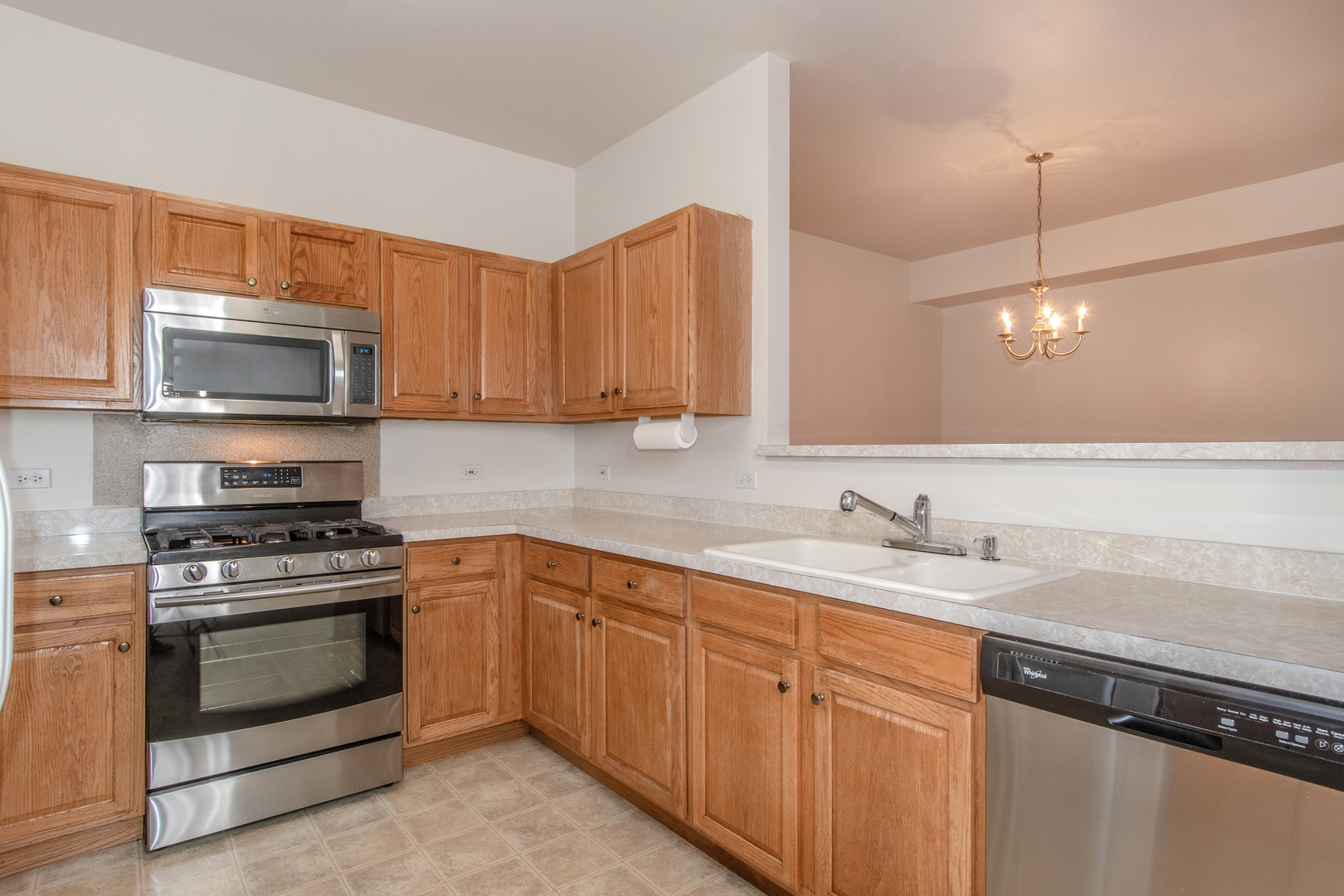 114 Enclave Circle, Unit B Bolingbrook, IL 60440 - Photo 11 of 32