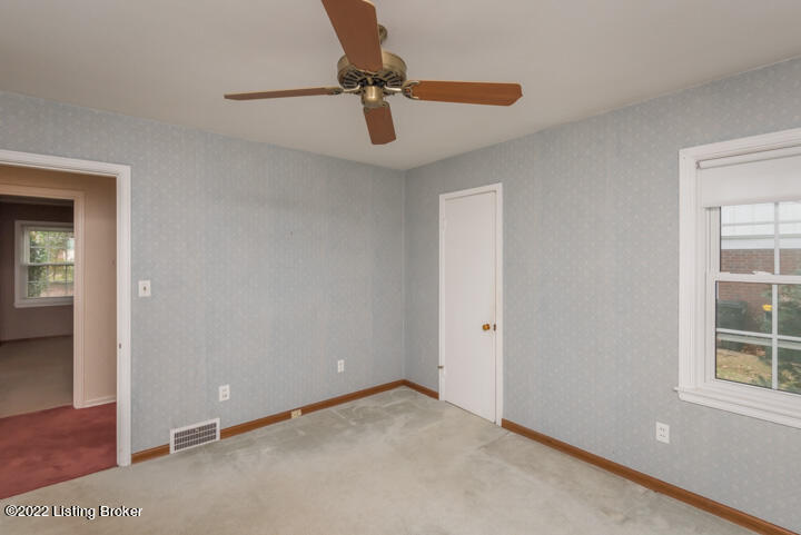 513 Brookview Road Louisville, KY 40207 - Photo 24 of 68 005