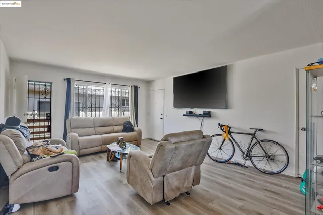 $675,000 | 1927 82nd Avenue, Oakland, CA 94621