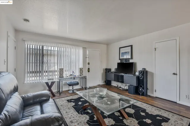 $675,000 | 1927 82nd Avenue, Oakland, CA 94621