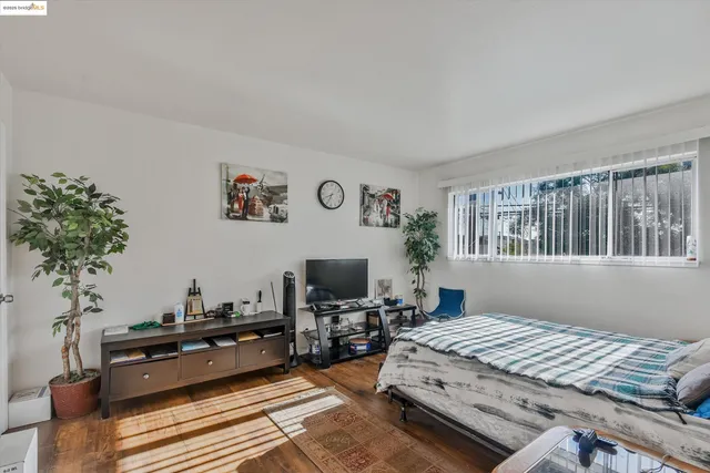 $675,000 | 1927 82nd Avenue, Oakland, CA 94621