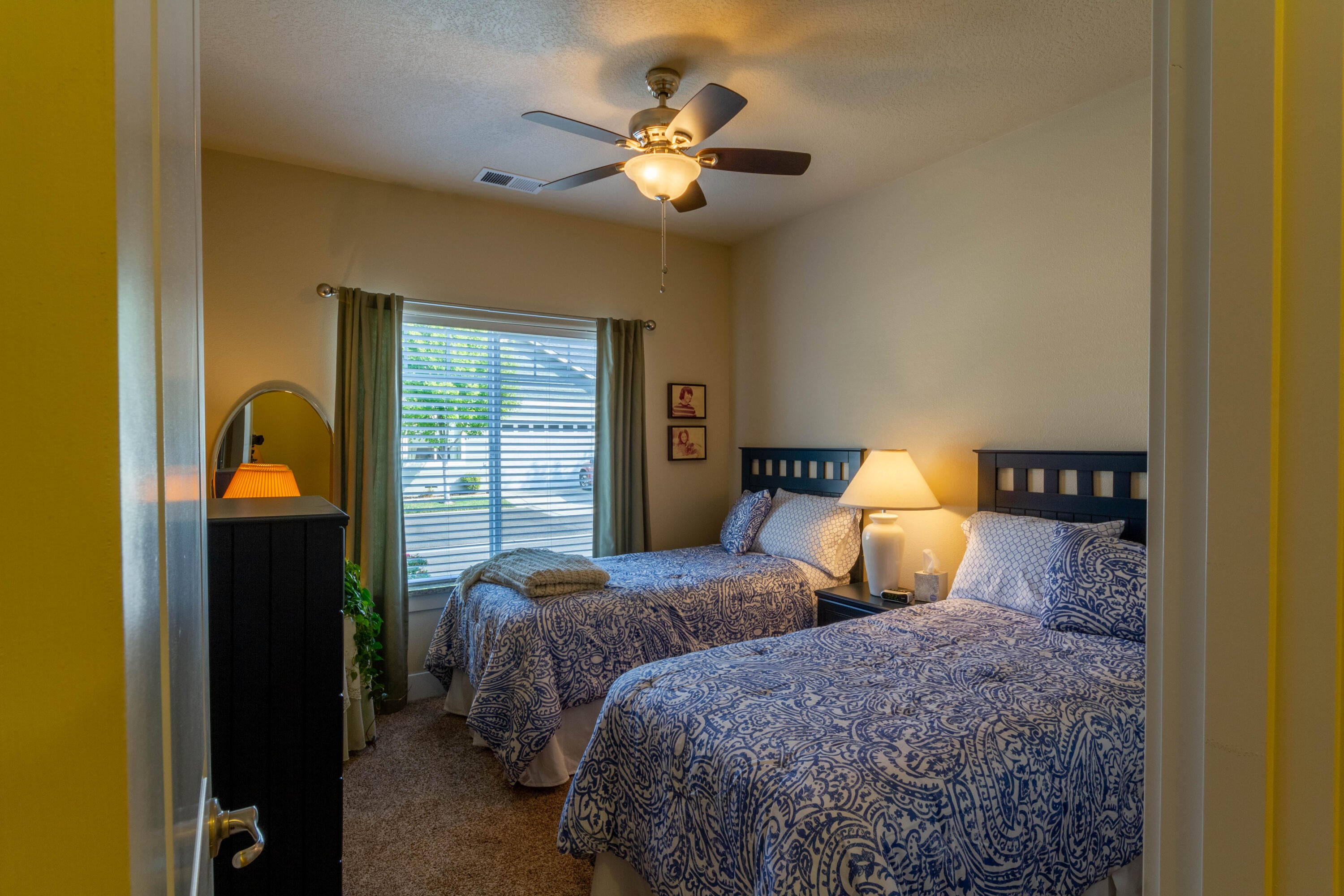 401 Live Oak Loop Central Point, OR 97502 - Photo 13 of 26 13