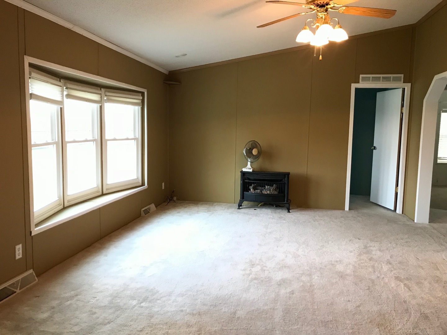 4101 East 4th Road Mendota, IL 61342 - Photo 5 of 15