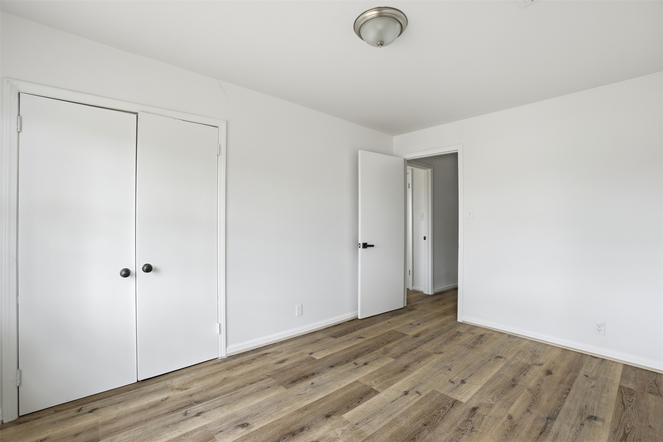 2751 Piper Road Pearland, TX 77581 - Photo 12 of 24 a view of an empty room