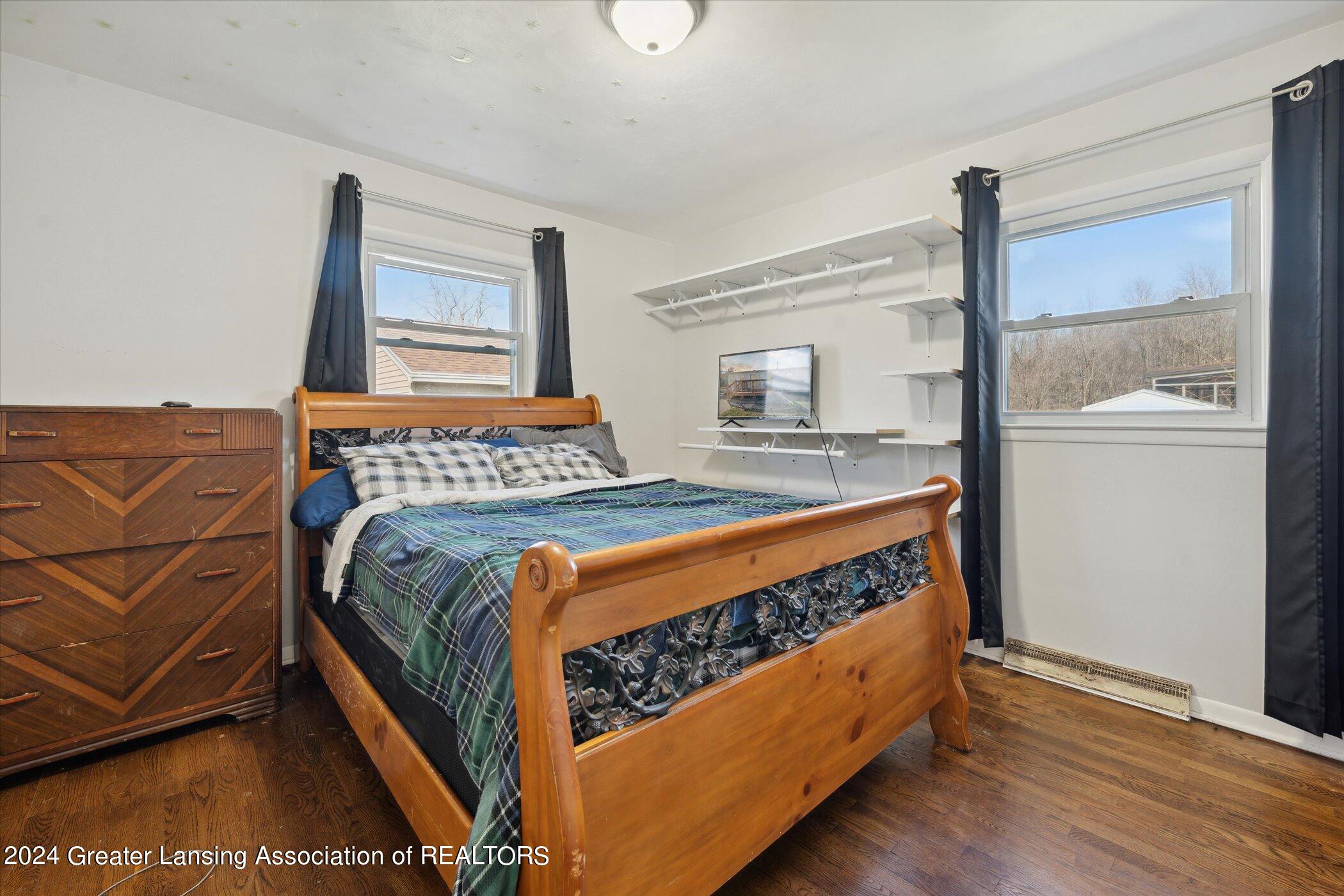 2276 Reed Street Lansing, MI 48911 - Photo 20 of 40 20-2276-Reed-St-Lansing-MI-48911-WindowS