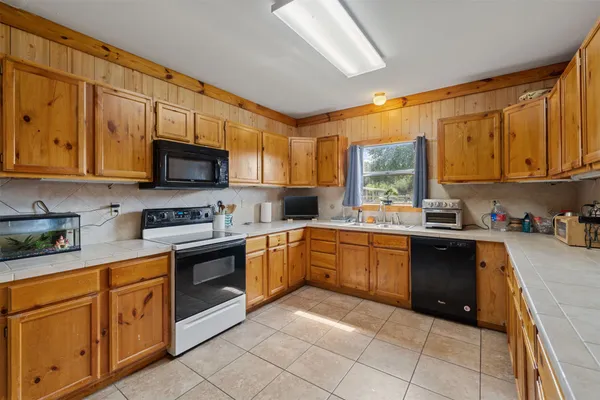 $2,600 | 18823 Cypress Church Road, Cypress, TX 77433