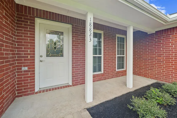 $2,600 | 18823 Cypress Church Road, Cypress, TX 77433