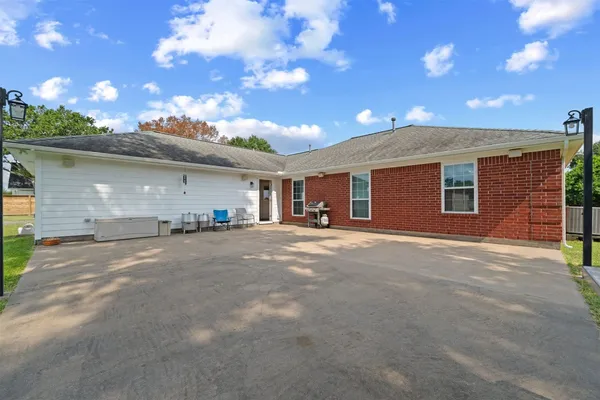 $2,600 | 18823 Cypress Church Road, Cypress, TX 77433