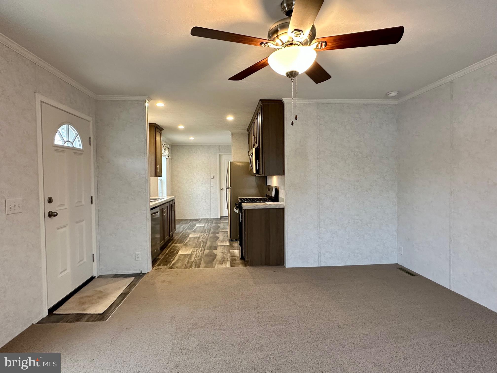 32 Mockingbird Lane Phoenixville, PA 19460 - Photo 3 of 13