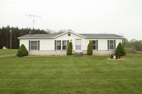 820 Milford Road Holly, MI 48442 - Photo 1 of 20 20181649.JPG
