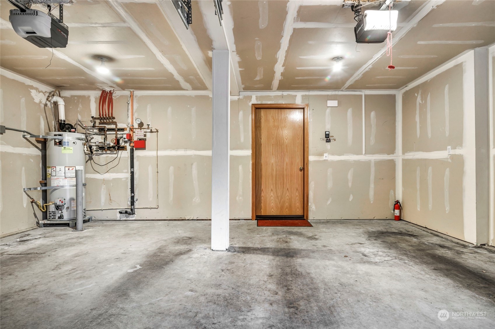 8317 233rd Street Southwest, Unit 3 Edmonds, WA 98026 - Photo 28 of 31 a view of a room with gym equipment