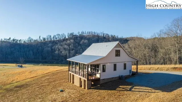 $657,400 | 1518 Moxley Ridge Road, Independence, VA 24348