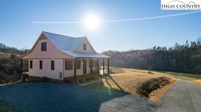 $657,400 | 1518 Moxley Ridge Road, Independence, VA 24348