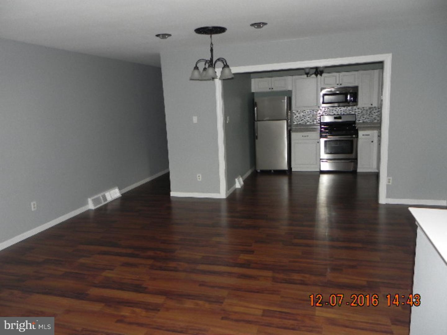 8521 Ridgeway Street Philadelphia, PA 19111 - Photo 3 of 17 Gallery Image 3