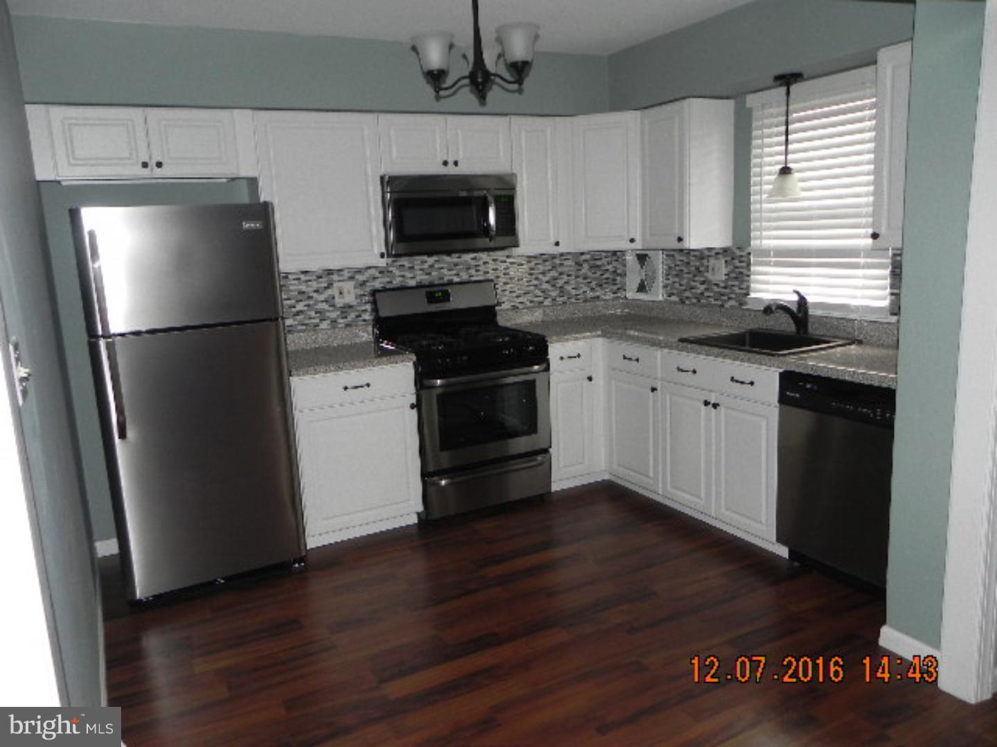8521 Ridgeway Street Philadelphia, PA 19111 - Photo 7 of 17 Gallery Image 7
