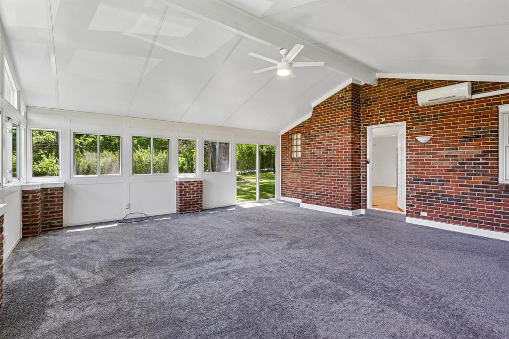 880 Fairview Road Pittsburgh, PA 15238 - Photo 15 of 46 Gallery Image 15