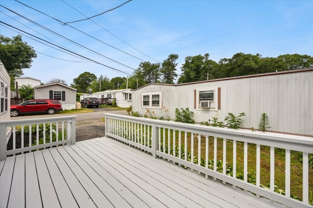 12 Chesapeake Road Holbrook, MA 02343 - Photo 4 of 23