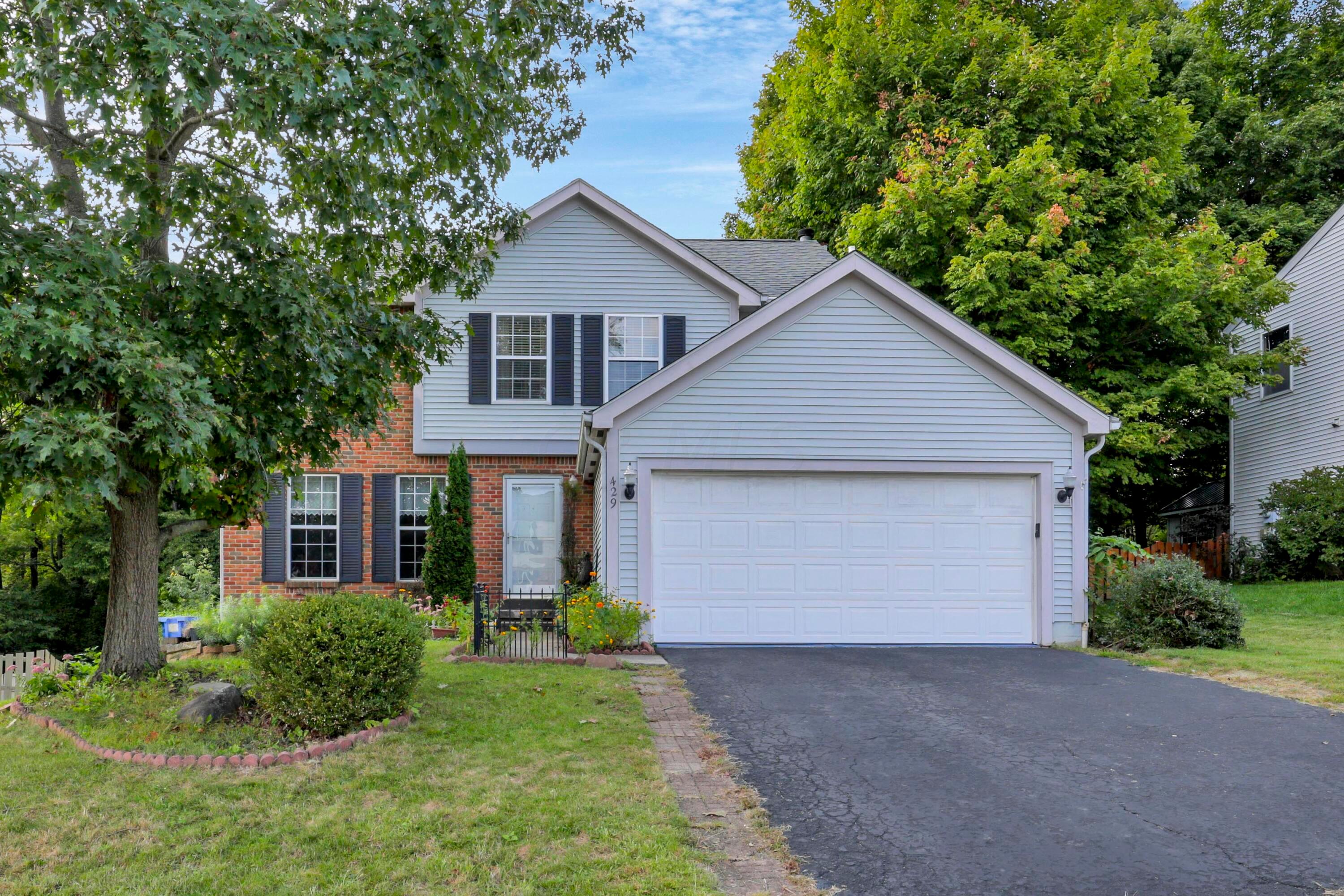 429 Barrington Ridge Pataskala, OH 43062 - Photo 1 of 50 0N4A4248 copy