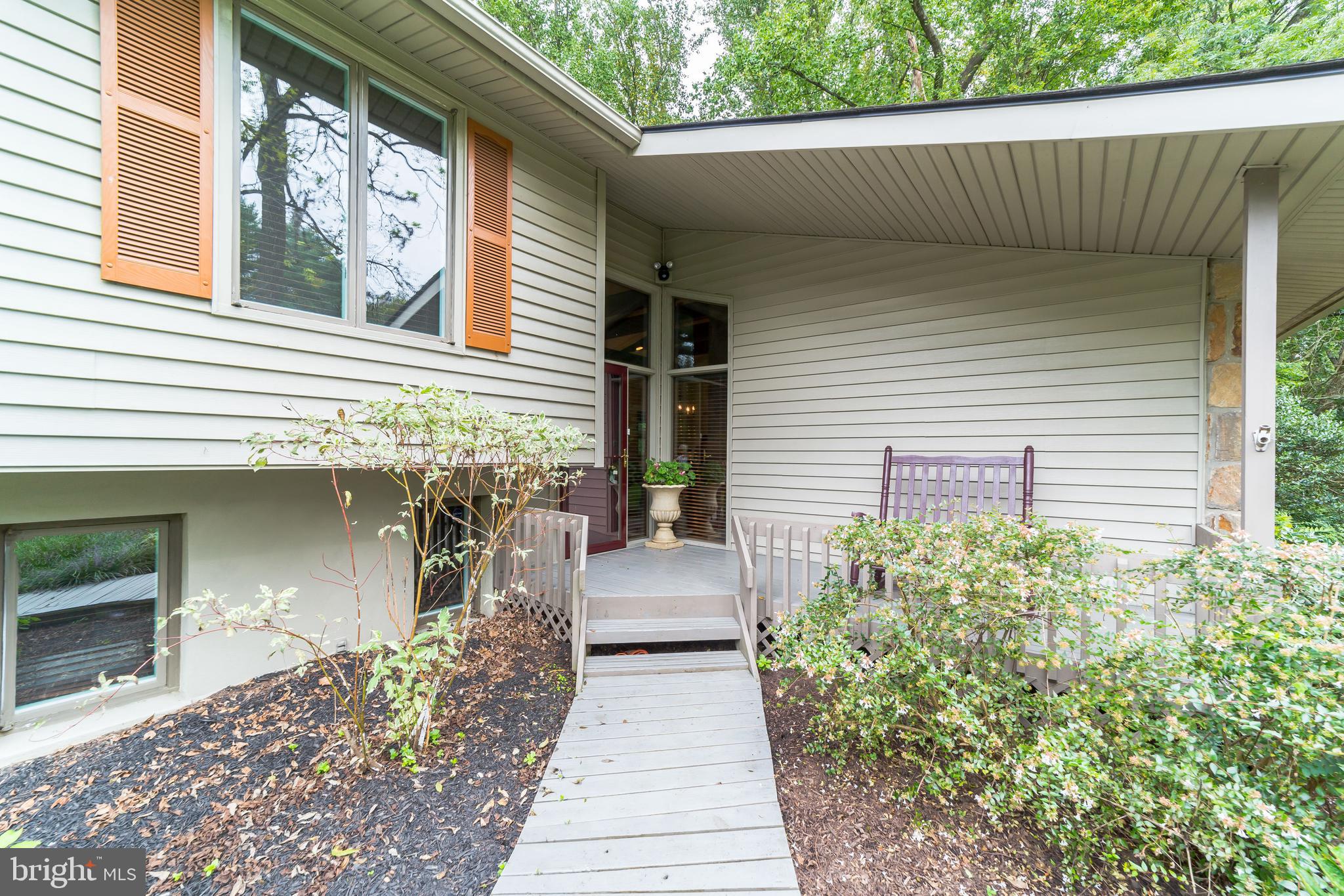 1031 Dunvegan Road West Chester, PA 19382 - Photo 4 of 52 Gallery Image 4