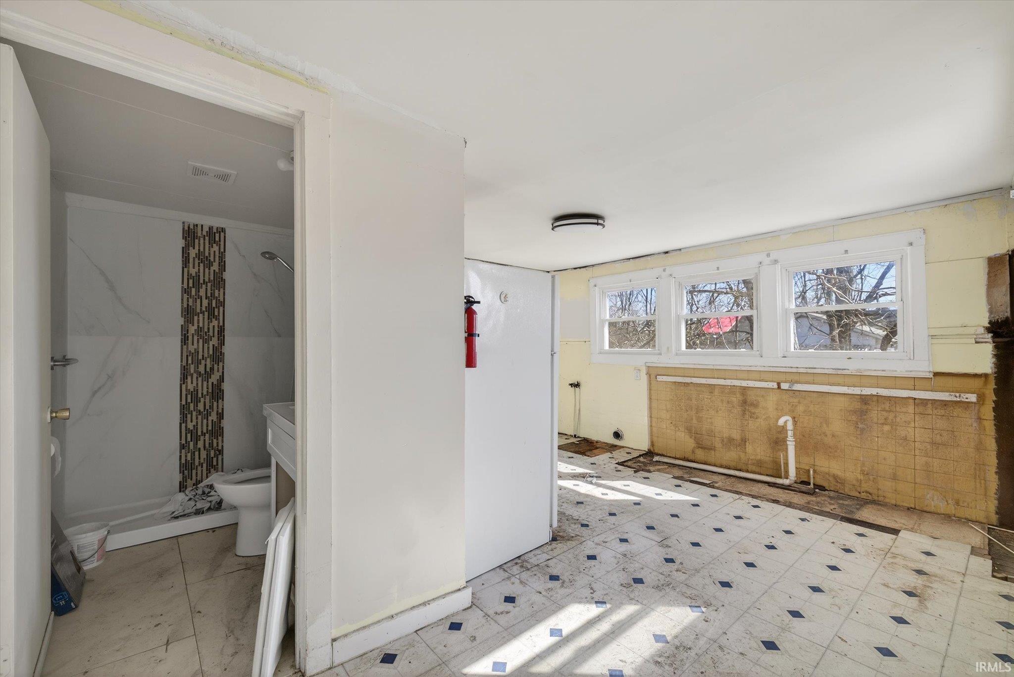 1530 West Arlington Road Bloomington, IN 47404 - Photo 11 of 29