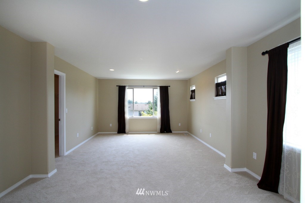 5125 Northeast 5th Street Renton, WA 98059 - Photo 15 of 24