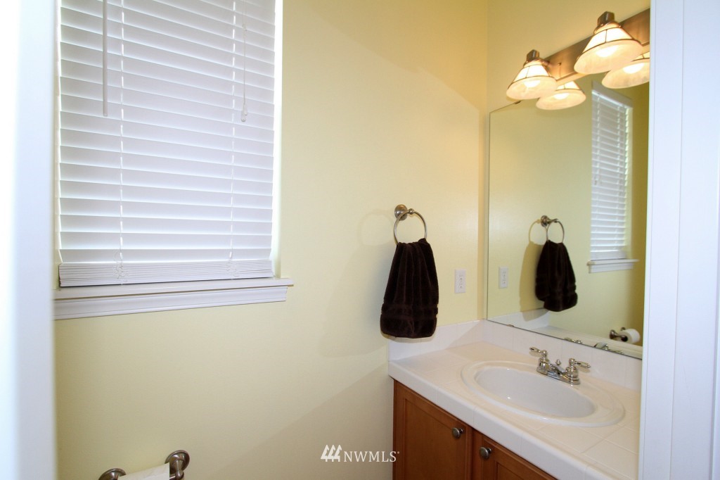 5125 Northeast 5th Street Renton, WA 98059 - Photo 21 of 24