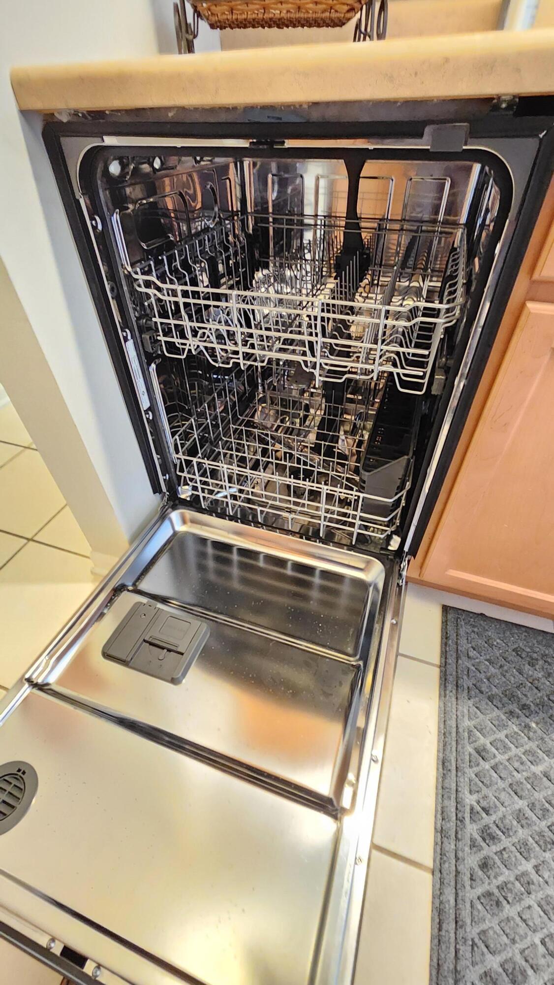 604 Cambridge Court, Unit 2A Munster, IN 46321 - Photo 12 of 31 a close view of sink