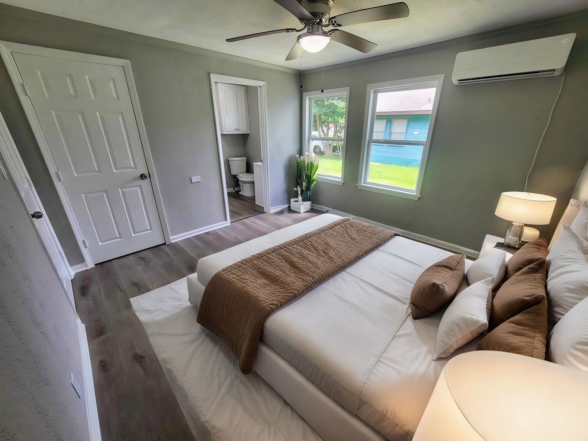 406 East Foley Street Alvin, TX 77511 - Photo 19 of 23 Bedroom 2 -Staged