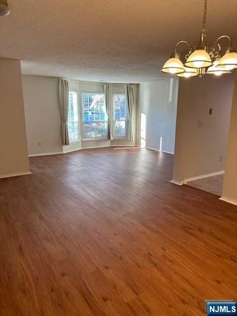 499 Quince Court Mahwah, NJ 07430 - Photo 11 of 25