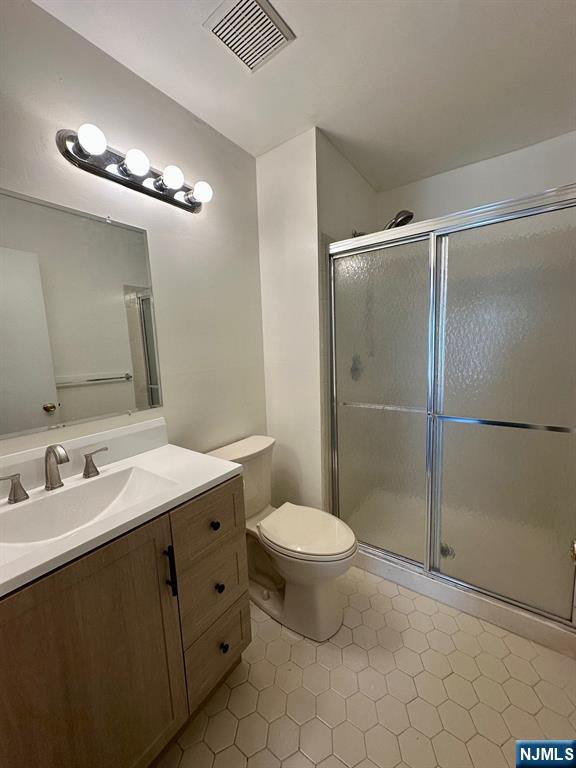 499 Quince Court Mahwah, NJ 07430 - Photo 15 of 25