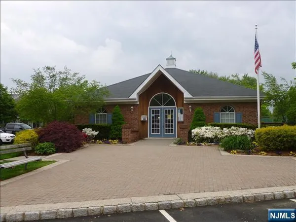 $3,150 | 499 Quince Court, Mahwah, NJ 07430
