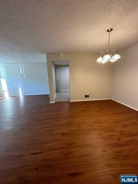 499 Quince Court Mahwah, NJ 07430 - Photo 9 of 25