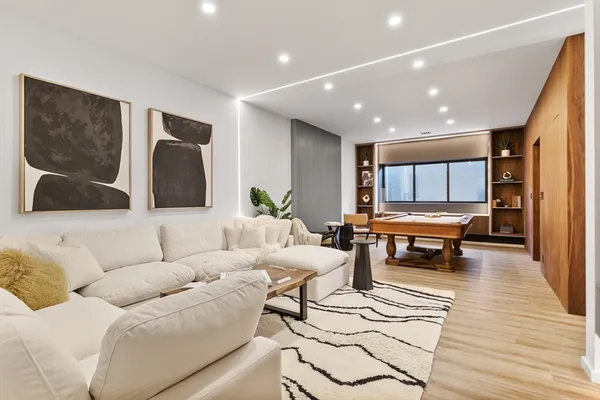 $3,195,000 | 90 Auburndale Avenue, Newton, MA 02465
