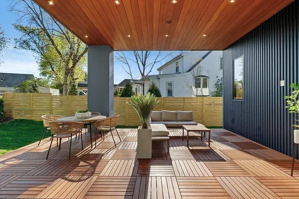 $3,195,000 | 90 Auburndale Avenue, Newton, MA 02465