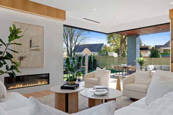 $3,195,000 | 90 Auburndale Avenue, Newton, MA 02465