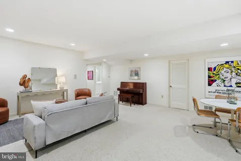 $1,829,000 | 11815 Beekman Place, Rockville, MD 20854