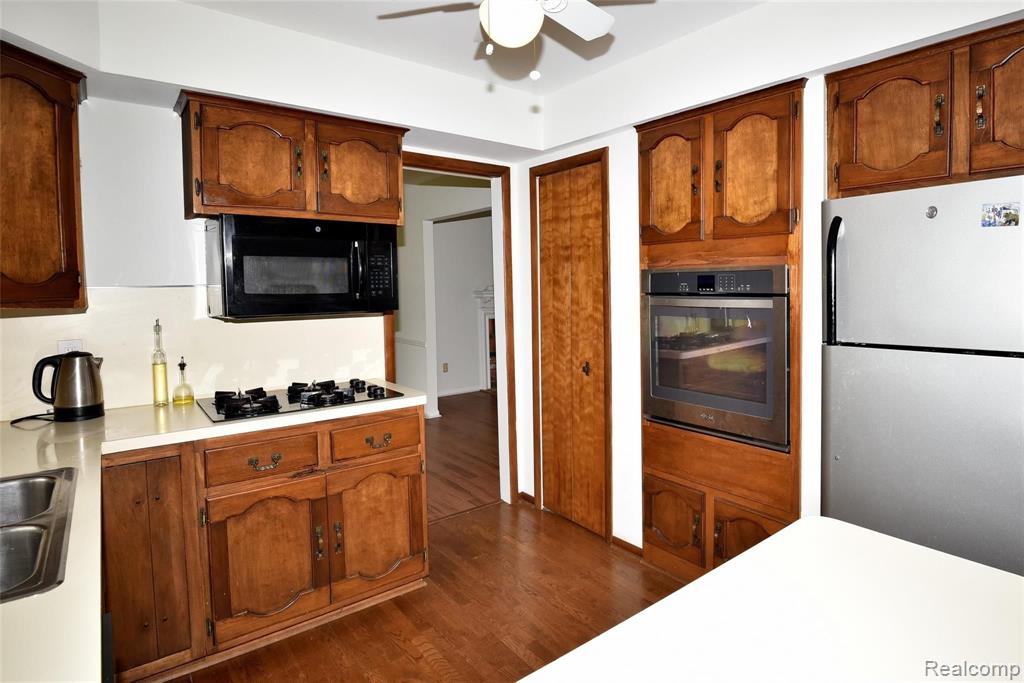 19501 Waltham Road Beverly Hills, MI 48025 - Photo 12 of 30