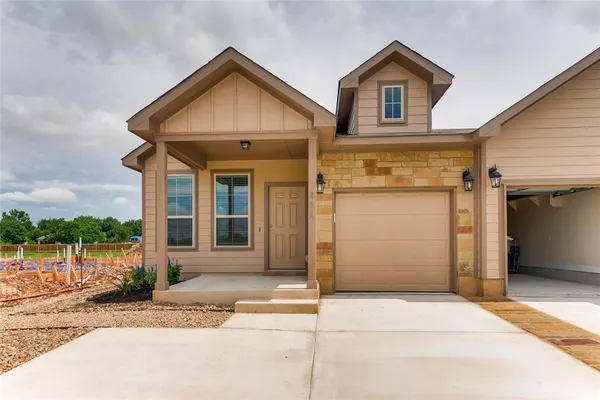 $1,800 | 440 High Tech Drive, Unit 29B, Georgetown, TX 78626