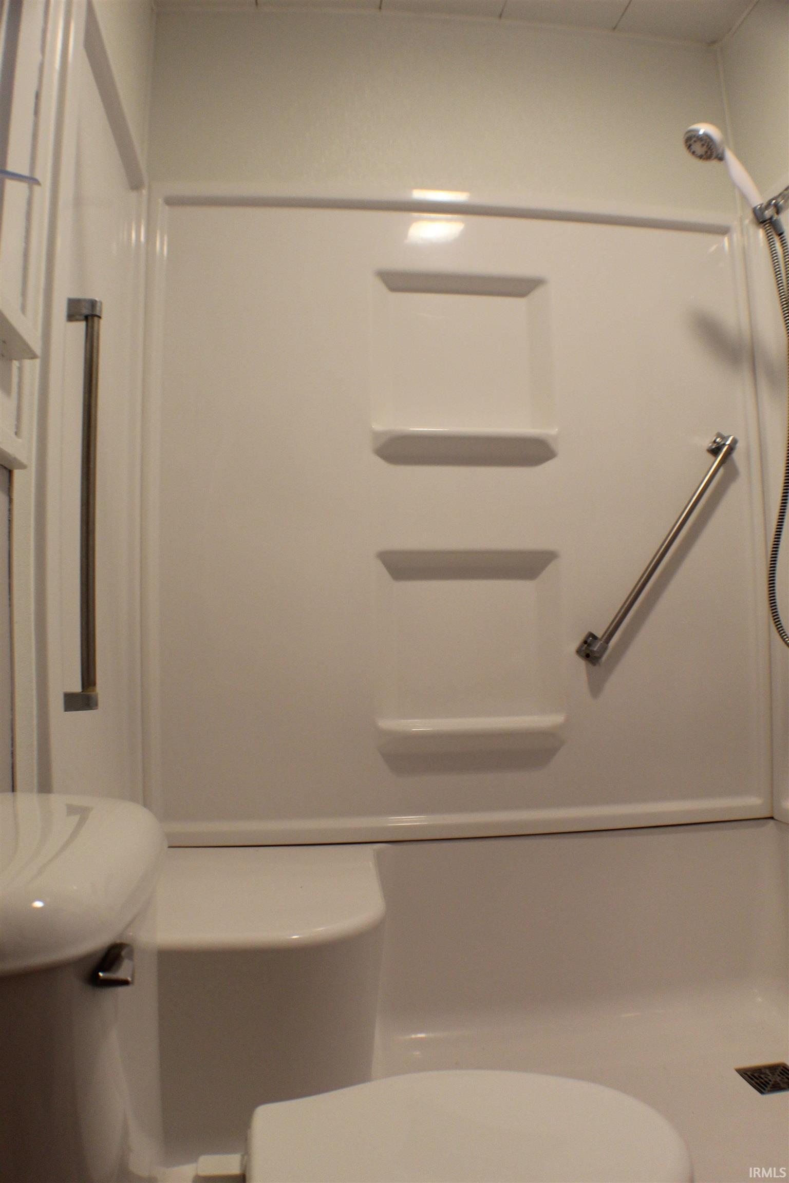 1569 Vernon Street Wabash, IN 46992 - Photo 16 of 18