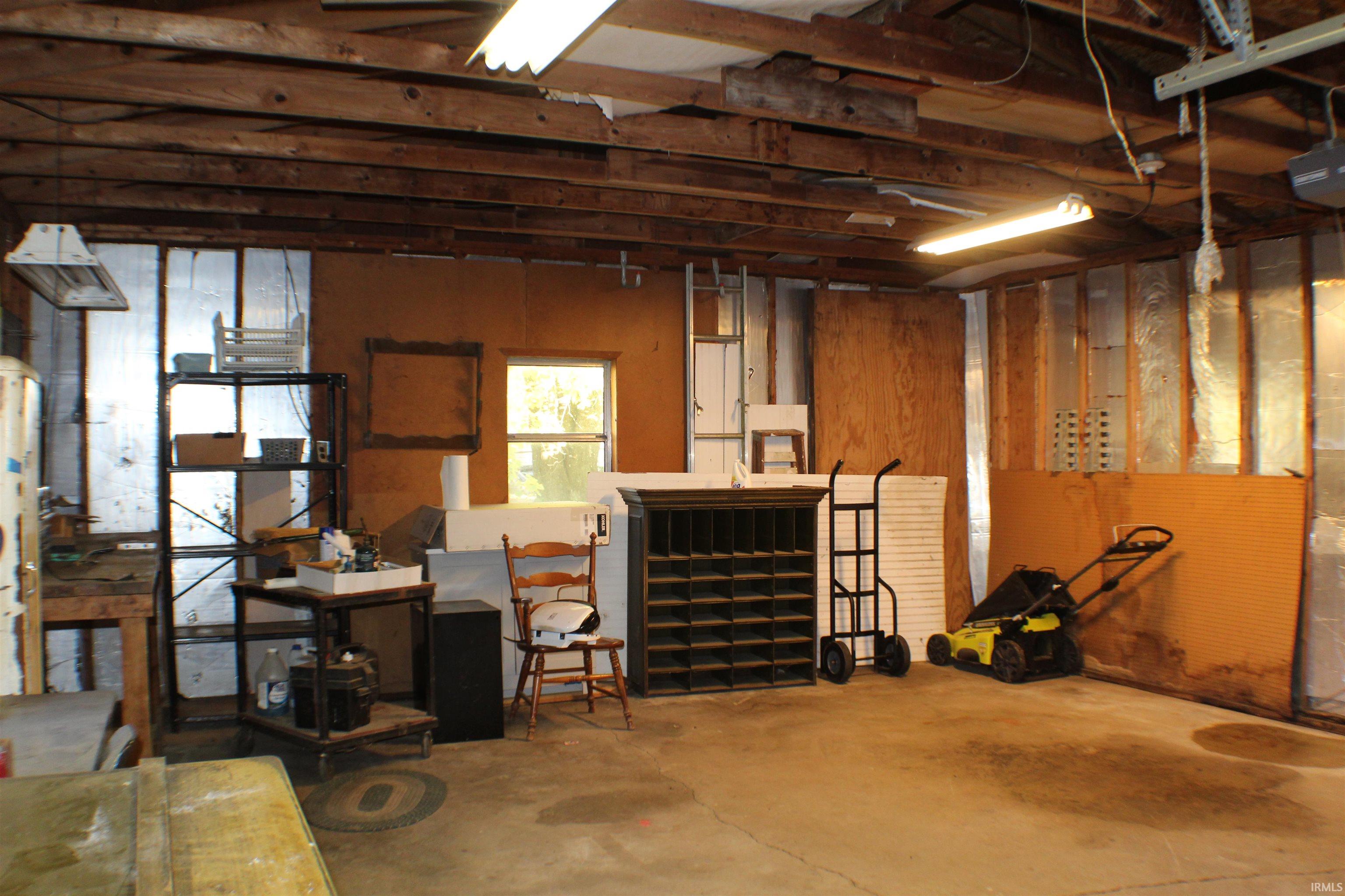 1569 Vernon Street Wabash, IN 46992 - Photo 6 of 18