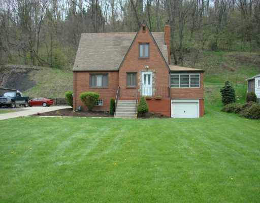 990 Cochran Mill Road Pittsburgh, PA 15236 - Photo 1 of 8 Exterior Front.