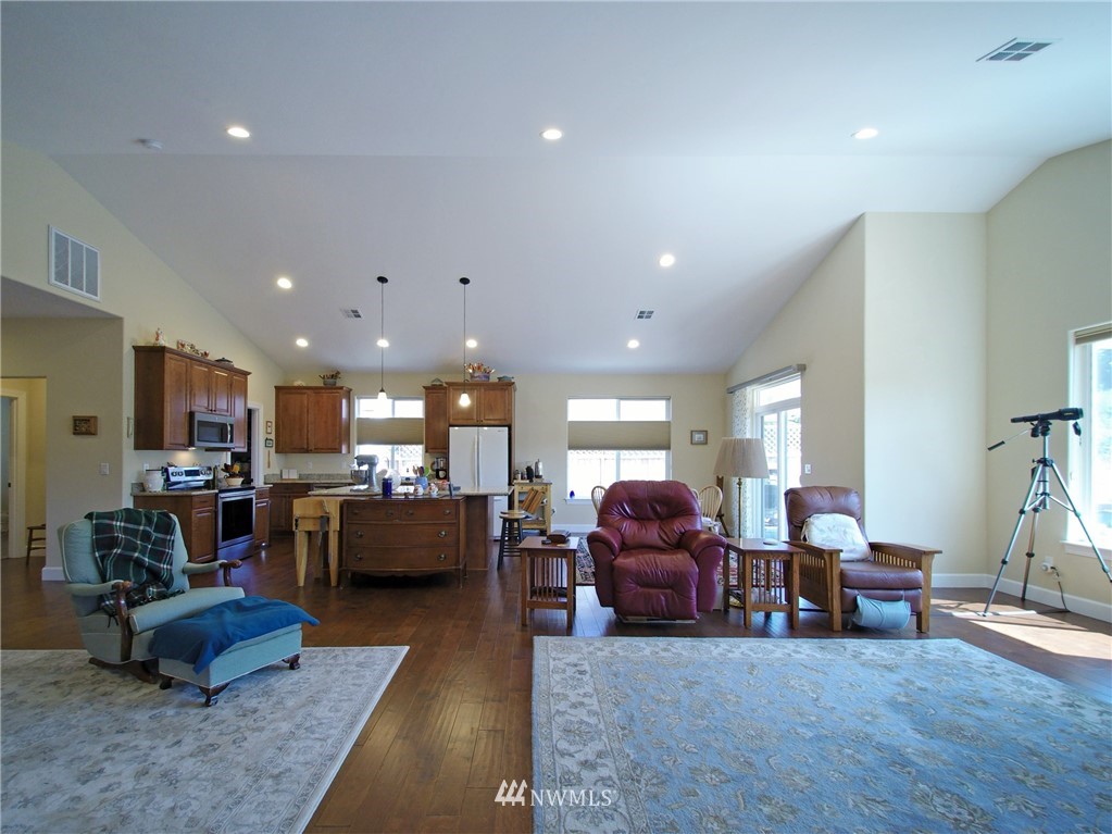 71 Jara Way Sequim, WA 98382 - Photo 5 of 25 Gallery Image 5